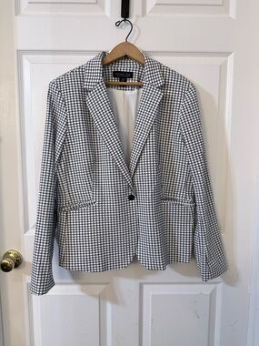 NWOT Rachel Zoe White & Black Jacket XL
